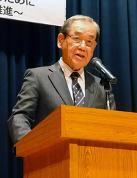 幹事長の写真